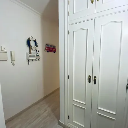 Apartament Yucas Sun&beach * 푸엔히롤라